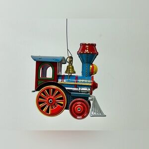 1992 Vintage Hallmark Keepsake Tin Litho Metal Locomotive Train Xmas Ornament